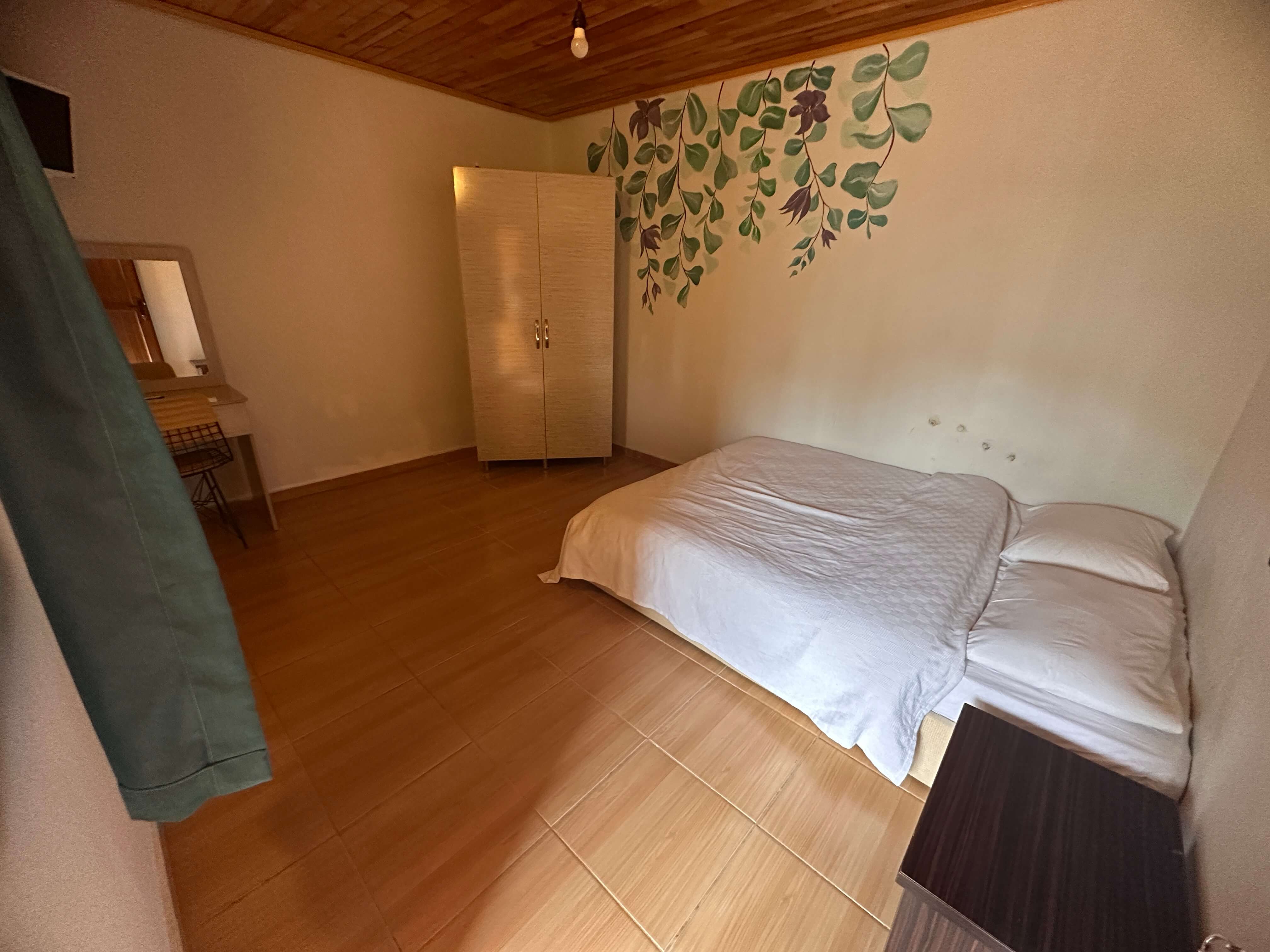 ekonomicRoom