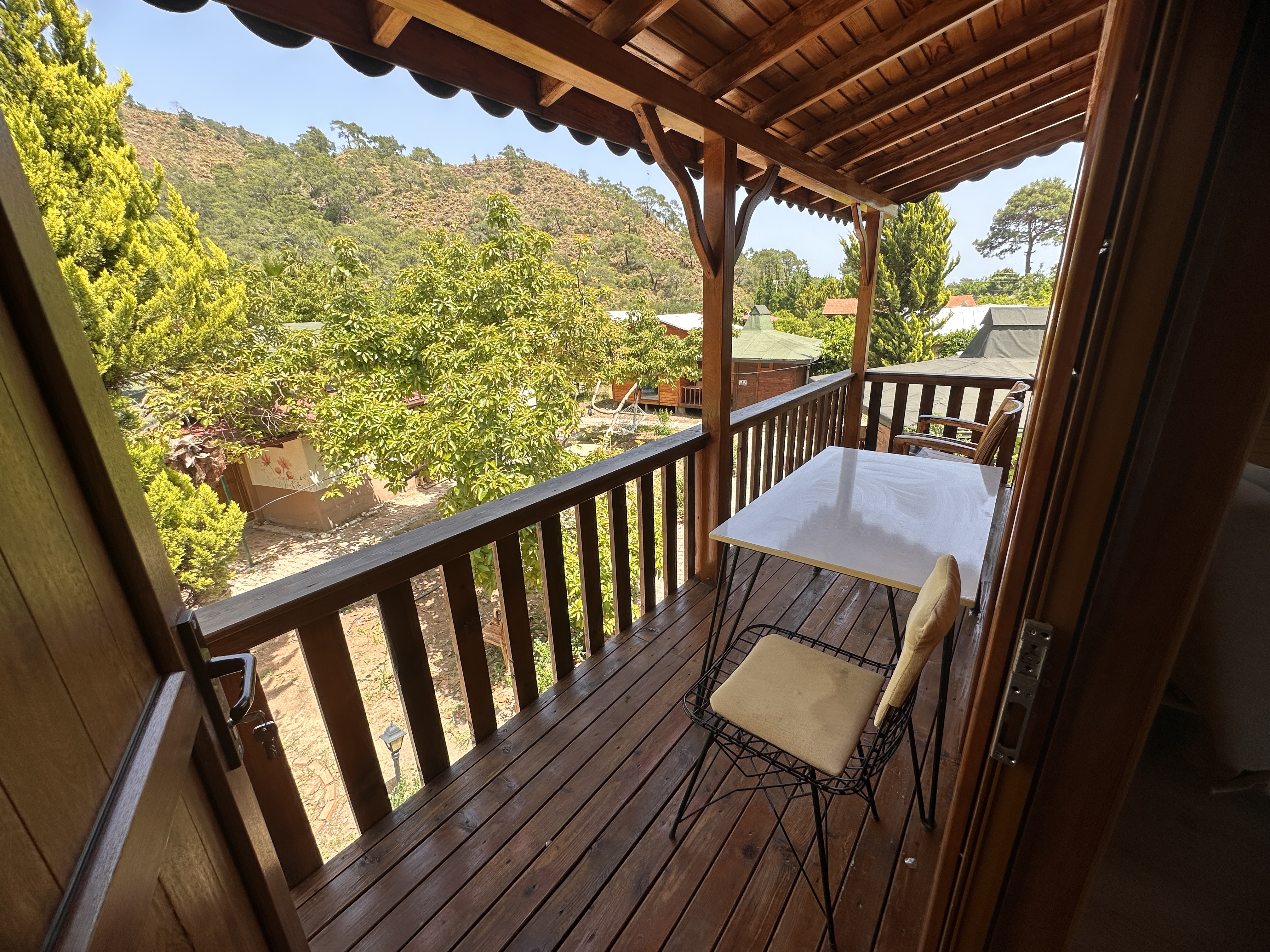 balcony